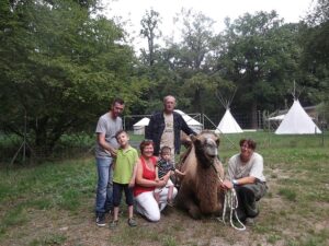 Kamelreiten ein besonderes Erlebnis fuer die ganze Familie